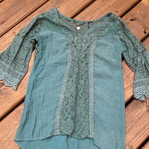 Elegant Green Lace Gimmicks gauze top